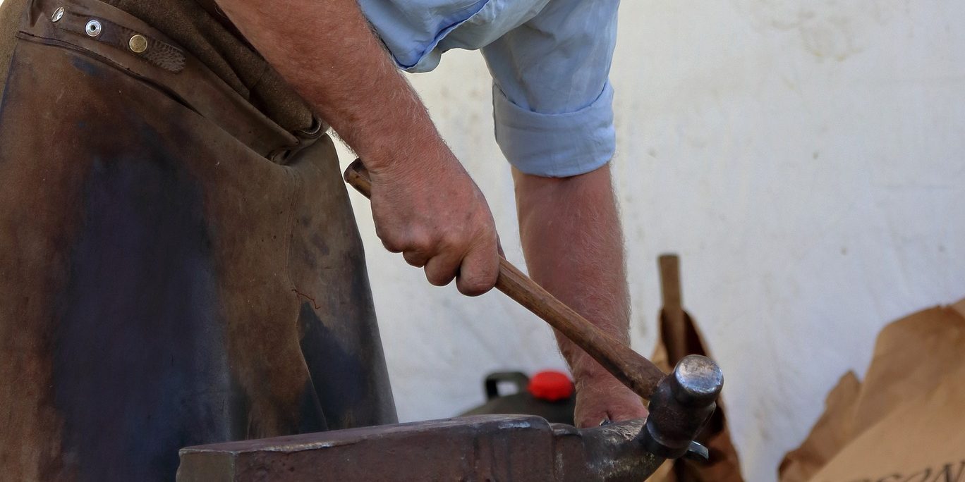 Emphyrio – Pete – blacksmith-4617065_1920